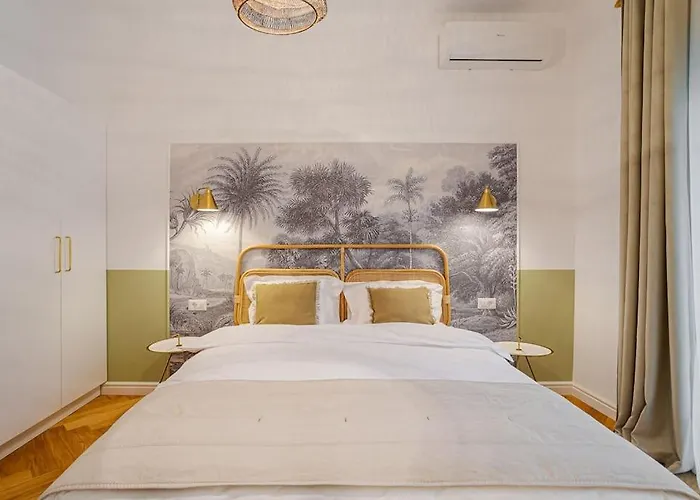 Designer Signature 2 Bdr Cismigiu Park 80Sqm