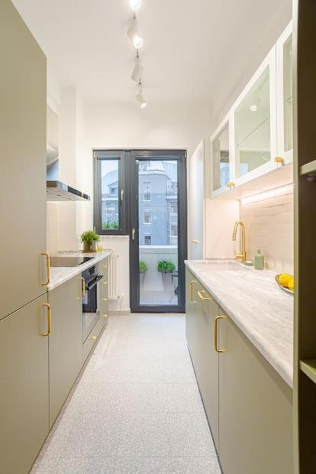 Designer Signature 2 Bdr Cismigiu Park 80sqm