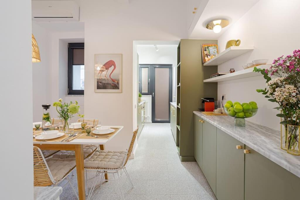 Apartment Designer Signature 2 Bdr Cismigiu Park 80sqm Bucharest