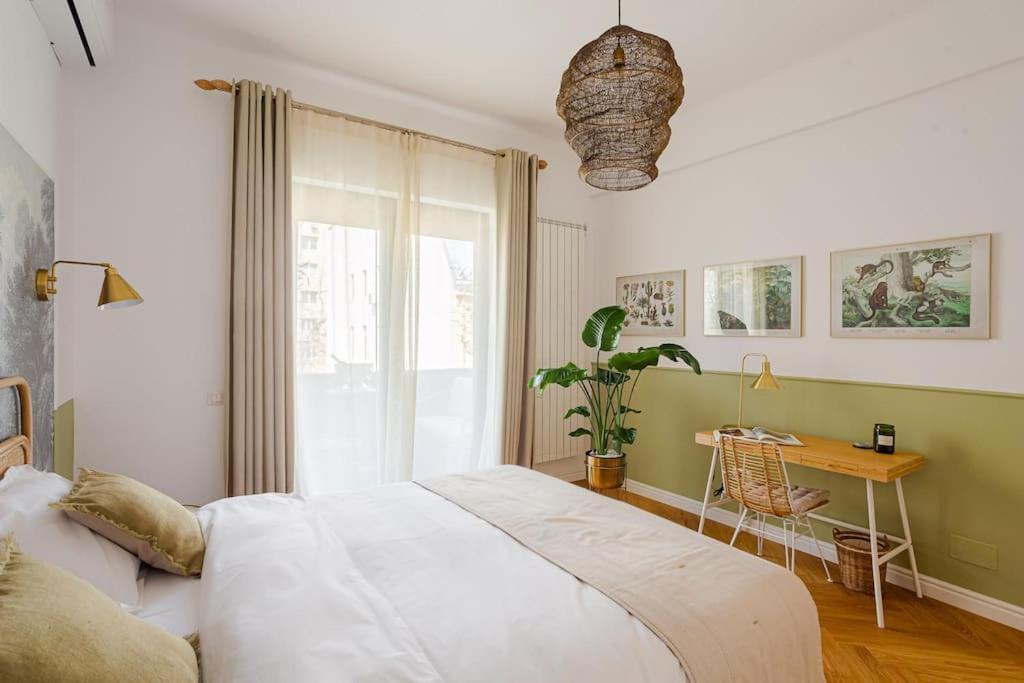 Apartment Designer Signature 2 Bdr Cismigiu Park 80sqm Bucharest