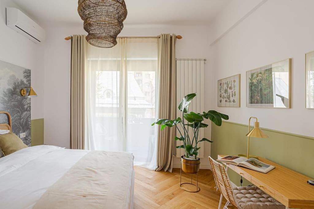 Apartment Designer Signature 2 Bdr Cismigiu Park 80sqm Bucharest